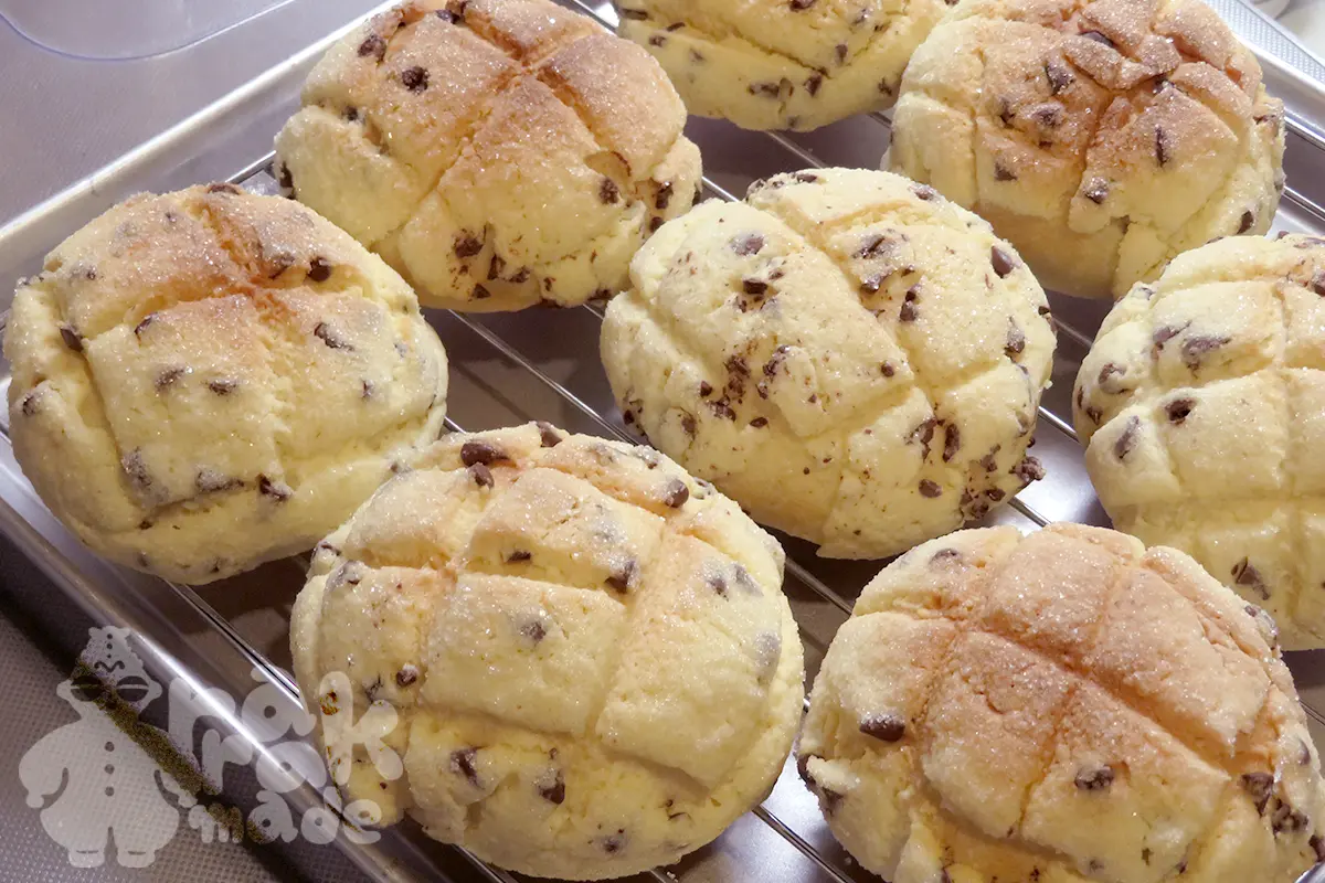 チョコチップ入りメロンパン