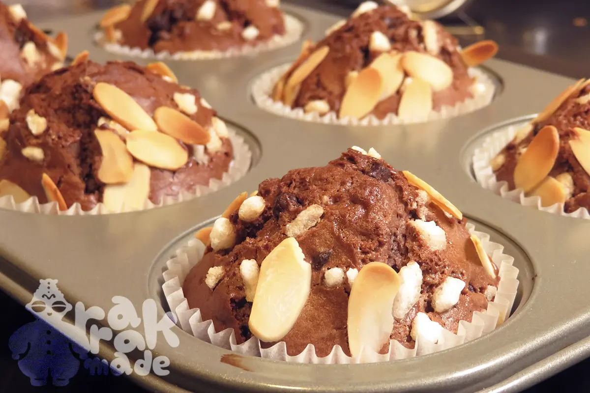いちごチョコマフィンの焼き上がり