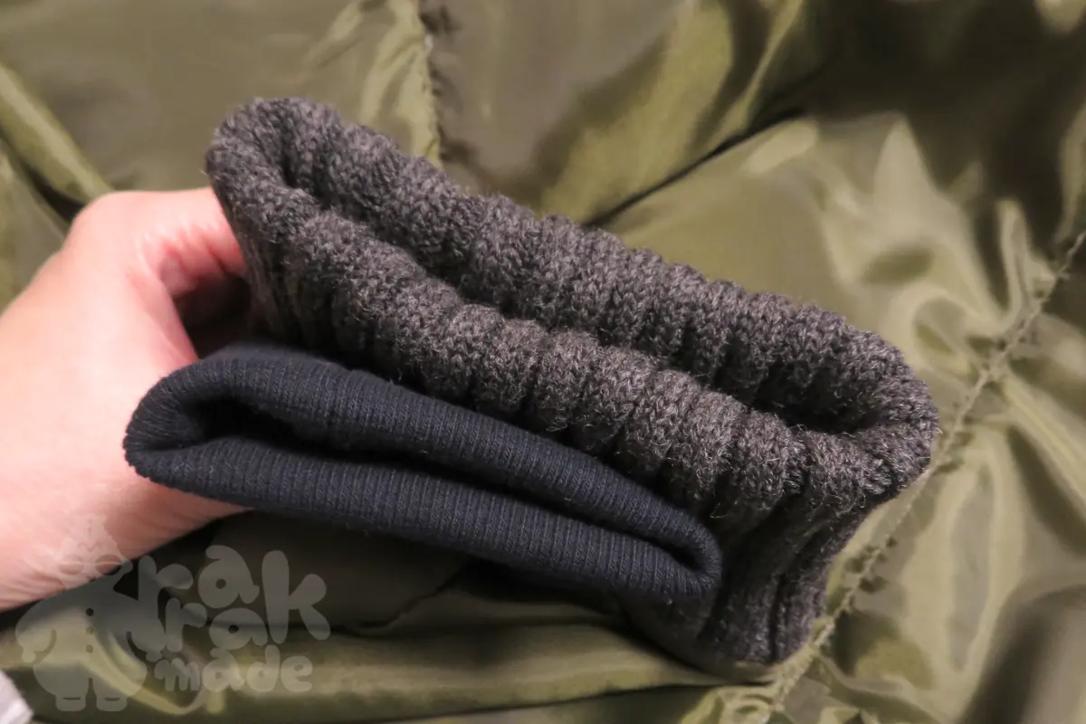 リブニットの厚さ比較